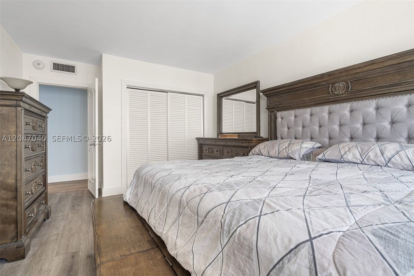 Wake up every morning to endless, panoramic ocean views from - photo 22