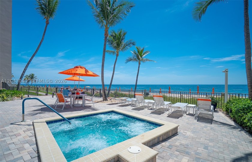 Wake up every morning to endless, panoramic ocean views from - photo 39