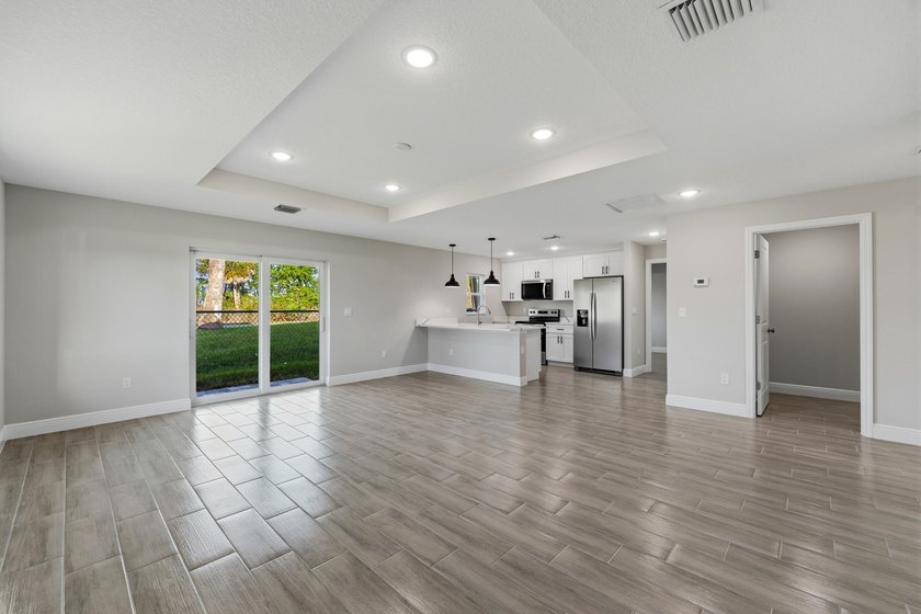 Ready for the new owner!! Beautiful New construction home in - photo 13