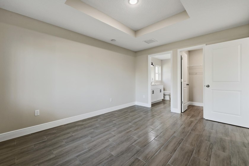 Ready for the new owner!! Beautiful New construction home in - photo 16