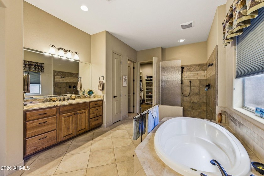 Stunning custom home in the desirable Coyote Ranch community! - photo 24