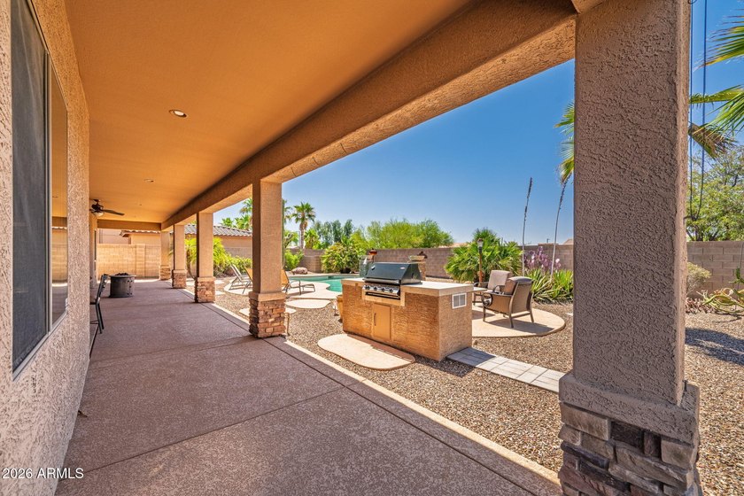 Stunning custom home in the desirable Coyote Ranch community! - photo 41
