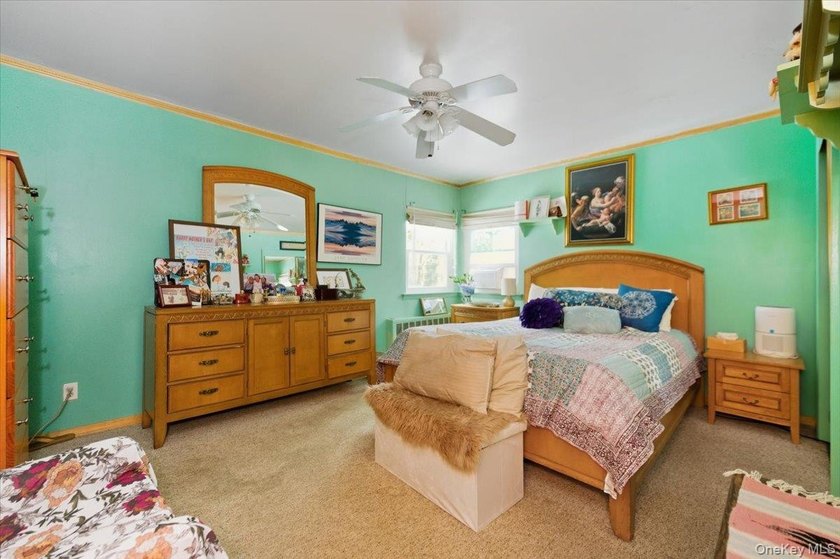 This Beautiful split sits on a .25 acres. It has a legal 1 - photo 9