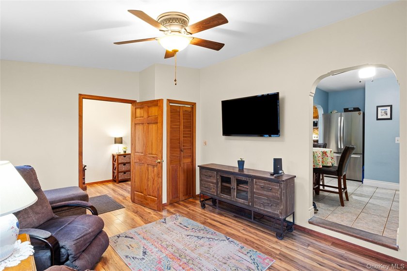 Charming four-bedroom, two bath Cape Cod located in Islip - photo 15