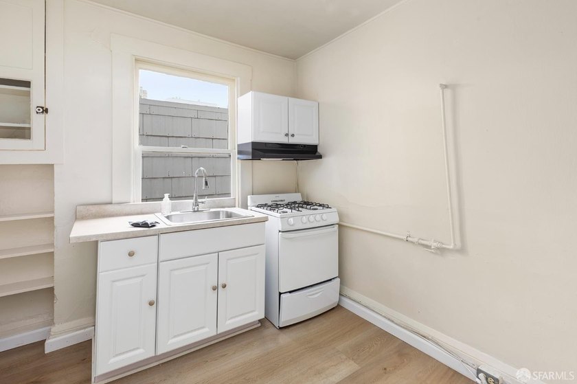 Built in 1913 this 6-unit building in Nob Hill is a fantastic - photo 15