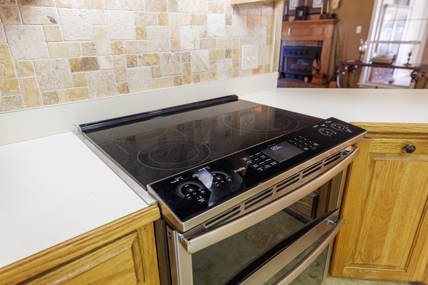 Lake Park living at its finest! This custom-built home truly - photo 32