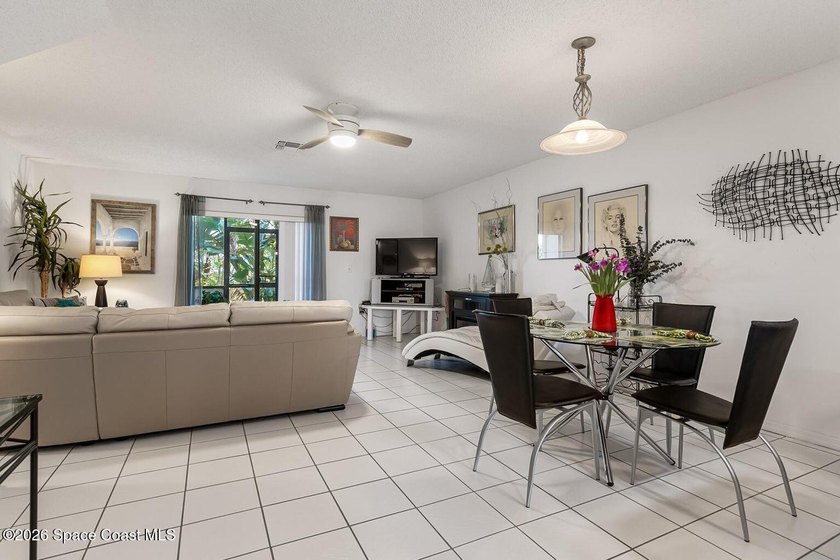 Beautiful updated 2 bdrm, 2.5 bath two story townhouse in Indian - photo 4