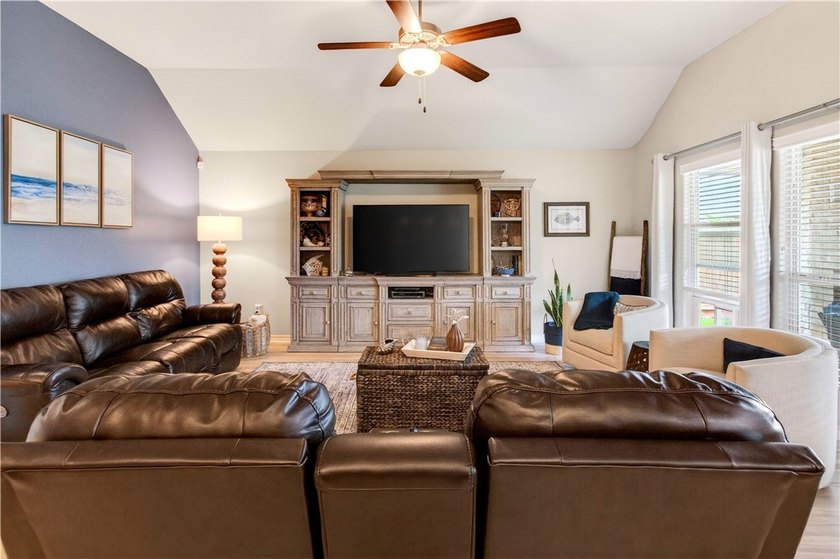 Located in Corpus Christi's desirable Southside, this - photo 14
