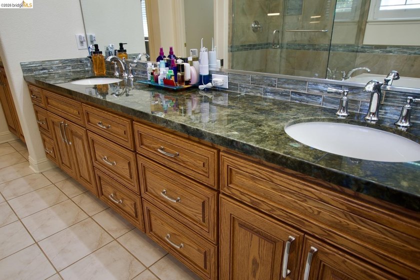 Major price reduction! Welcome to your future home in this - photo 16
