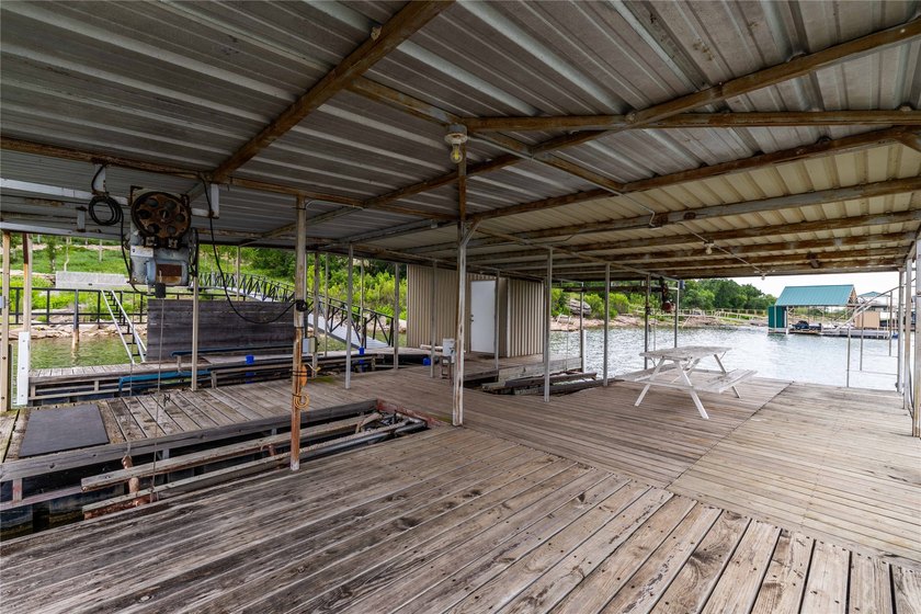 Stunning lakefront opportunity in the highly sought-after gated - photo 17
