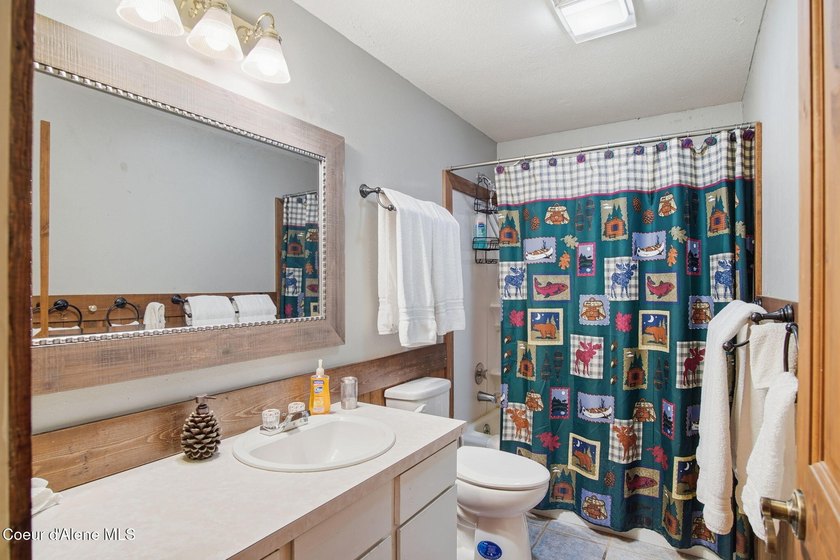 Discover exceptional versatility and location at 527/529 - photo 13