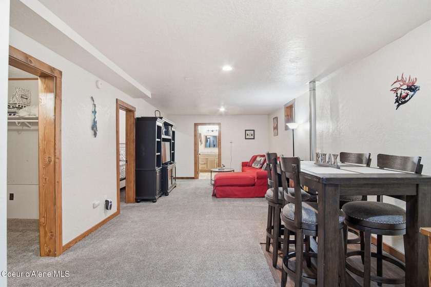 Discover exceptional versatility and location at 527/529 - photo 18