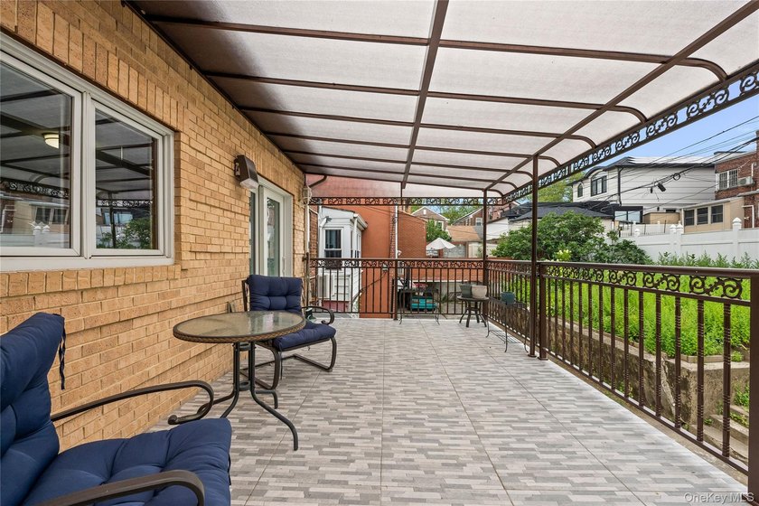 Welcome to this beautifully maintained brick home offering a - photo 34