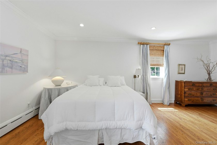 This tastefully curated Farm Ranch pairs easy, inviting style - photo 15