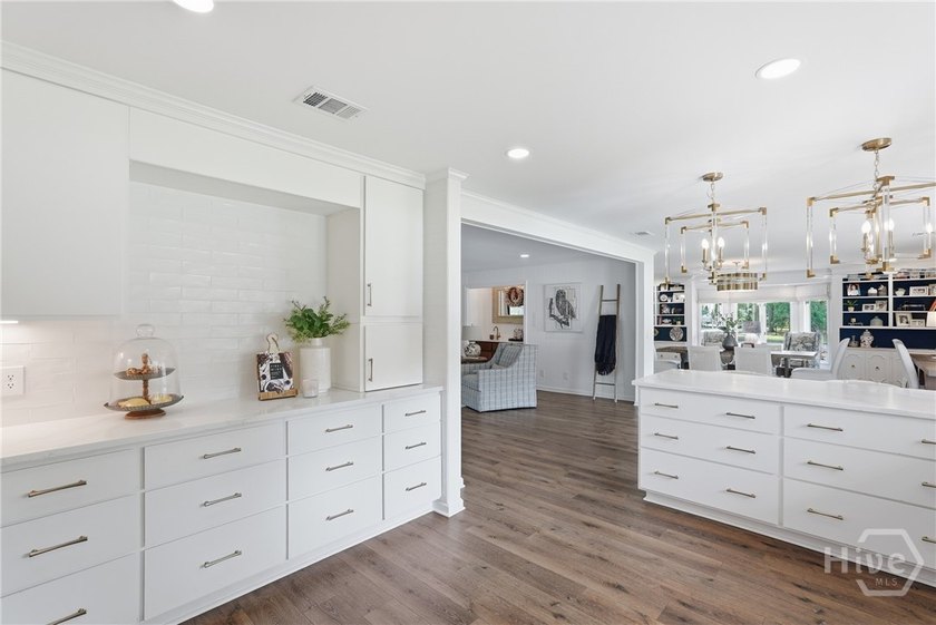 Welcome to 1 Bray Lane - a fully renovated, single-story home - photo 16