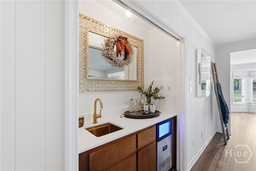 Welcome to 1 Bray Lane - a fully renovated, single-story home - photo 17