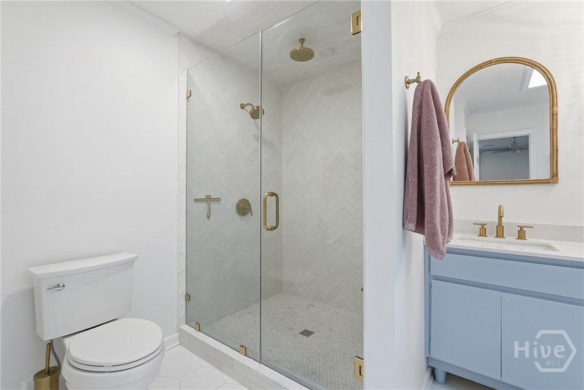 Welcome to 1 Bray Lane - a fully renovated, single-story home - photo 34