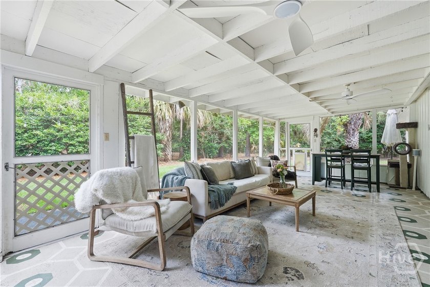 Welcome to 1 Bray Lane - a fully renovated, single-story home - photo 36