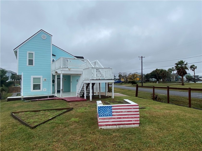 Escape to the charm of the Texas coast in this inviting - photo 3