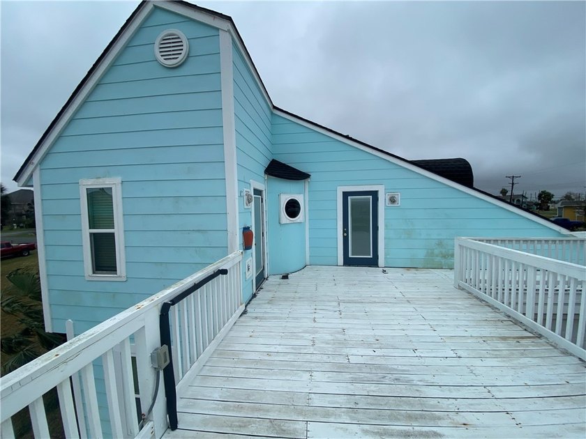 Escape to the charm of the Texas coast in this inviting - photo 9