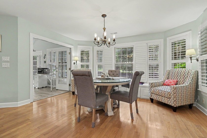 YOU FOUND THE ONE!!! Magnificent 3-bedroom, 3.5 bath brick home - photo 15