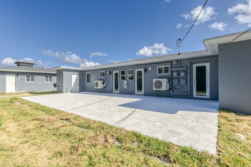 Thriving  Multi Family Compound in Wilton Manors. The portfolio - photo 16