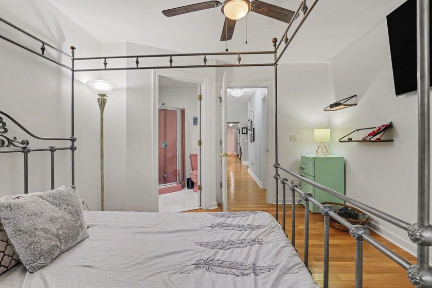 YOU FOUND THE ONE!!! Magnificent 3-bedroom, 3.5 bath brick home - photo 22
