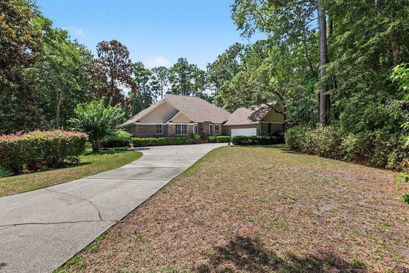 YOU FOUND THE ONE!!! Magnificent 3-bedroom, 3.5 bath brick home - photo 37