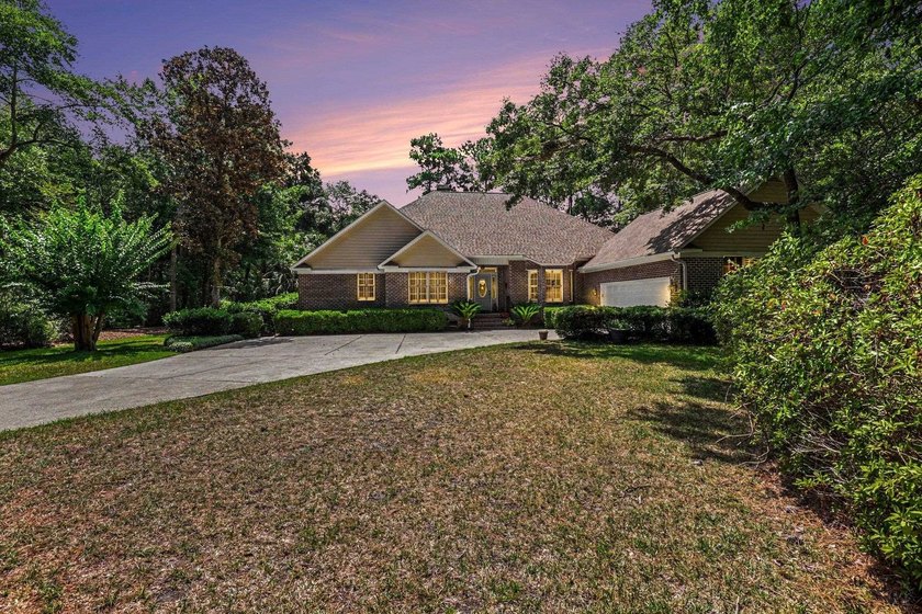 YOU FOUND THE ONE!!! Magnificent 3-bedroom, 3.5 bath brick home - photo 43