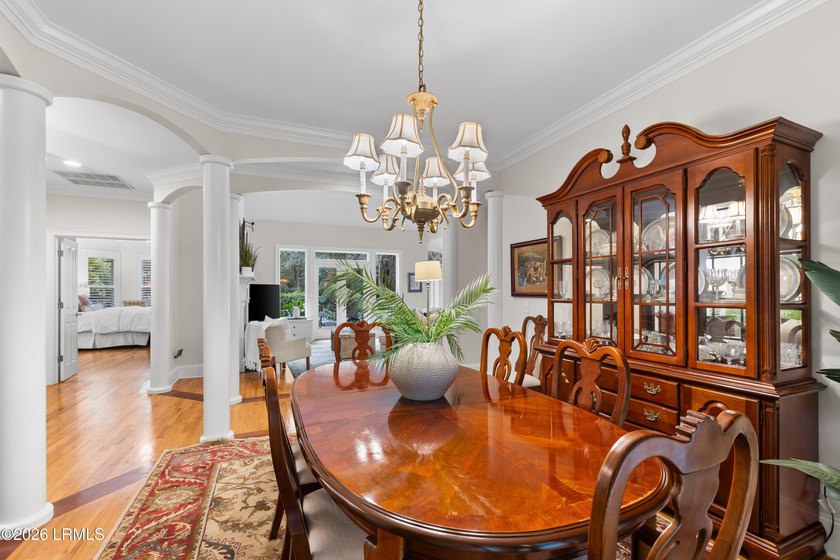 Welcome to this exceptional custom-built 4-bedroom, 3.5-bath - photo 11