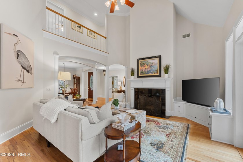 Welcome to this exceptional custom-built 4-bedroom, 3.5-bath - photo 13
