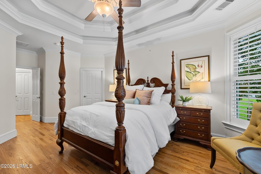 Welcome to this exceptional custom-built 4-bedroom, 3.5-bath - photo 22
