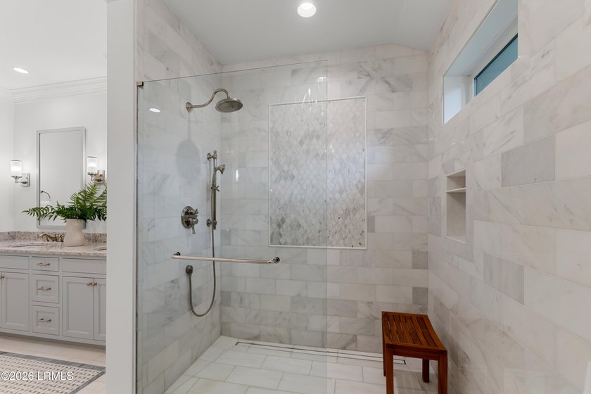 Welcome to this exceptional custom-built 4-bedroom, 3.5-bath - photo 26