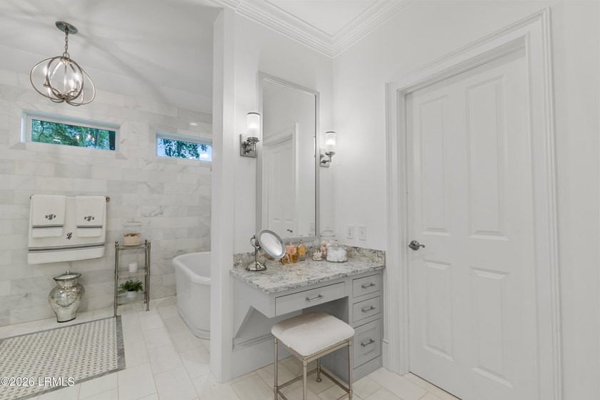 Welcome to this exceptional custom-built 4-bedroom, 3.5-bath - photo 28