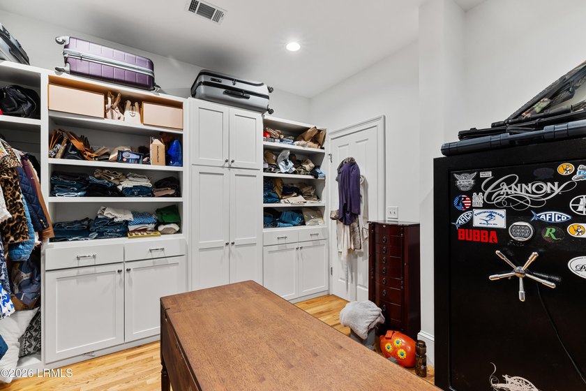 Welcome to this exceptional custom-built 4-bedroom, 3.5-bath - photo 30