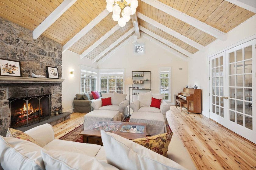 Set beside a 51-acre reserve and moments from the bay, this - photo 6