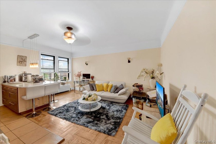 Spacious two-bedroom, one-bath co-op residence in a - photo 11