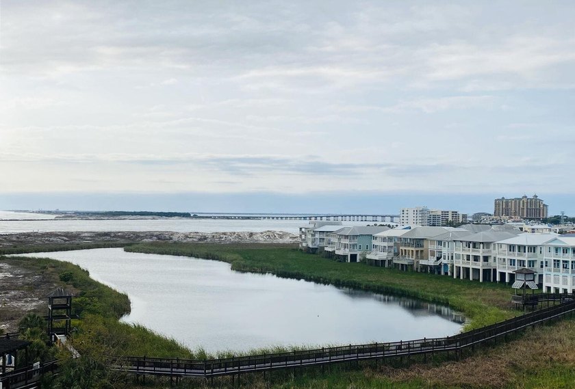 Jetty East is a Gated 6-story midrise with under building - photo 2