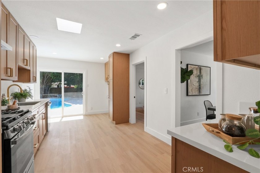 Beautifully remodeled 4-bedroom, 2-bath home in the heart of - photo 11