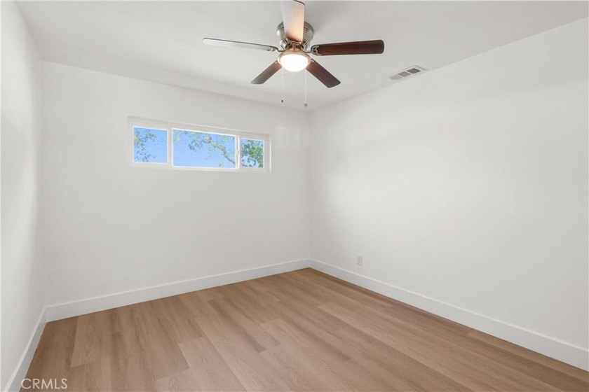 Beautifully remodeled 4-bedroom, 2-bath home in the heart of - photo 20