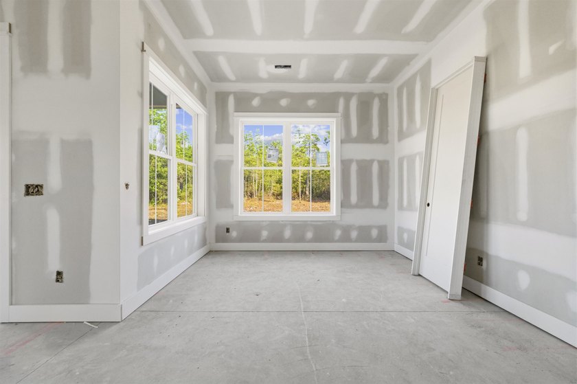 Introducing a beautifully designed to-be-built semi-custom home - photo 21