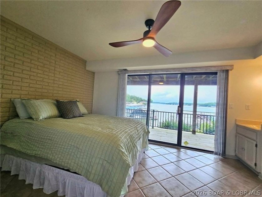 Step inside to vaulted ceilings and a stunning primary suite - photo 23