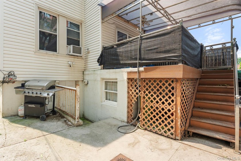 Opportunity knocks in the Pelham Bay section of the Bronx! This - photo 28