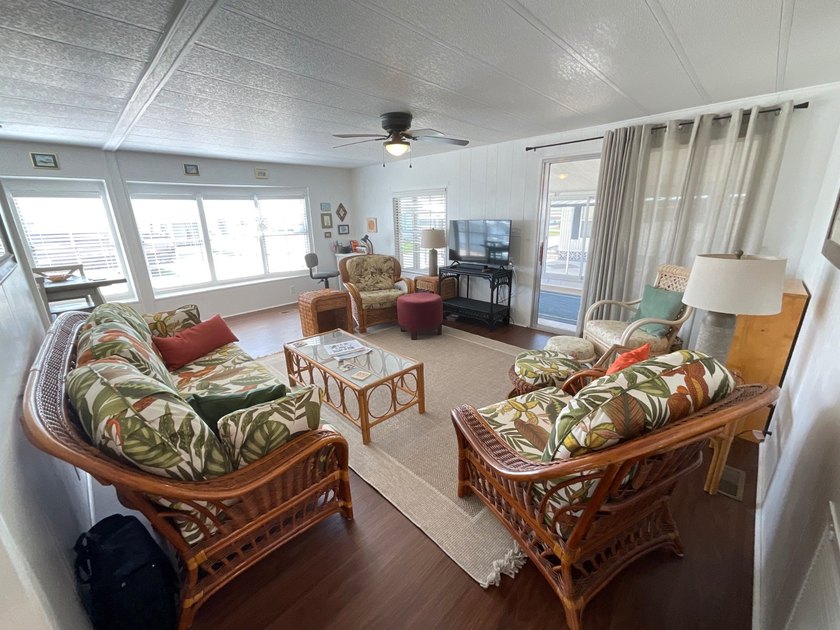 This delightful mobile home in Seabreeze Estates offers not only - photo 22