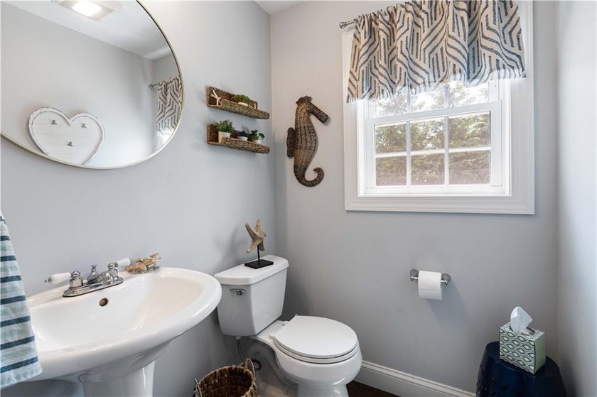 Welcome to 55 Sloop Drive, a beautifully maintained Colonial - photo 14