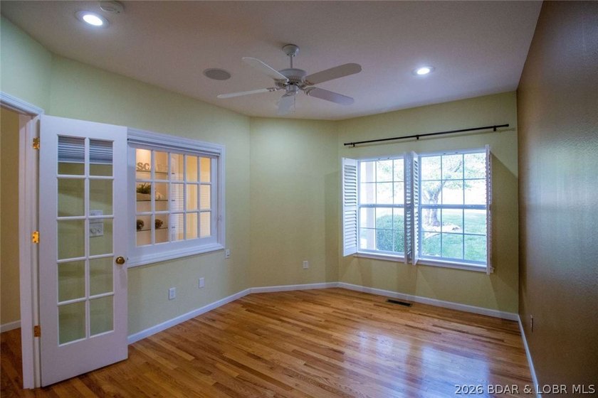 Upscale waterfont villa with room for everyone can now be yours! - photo 22