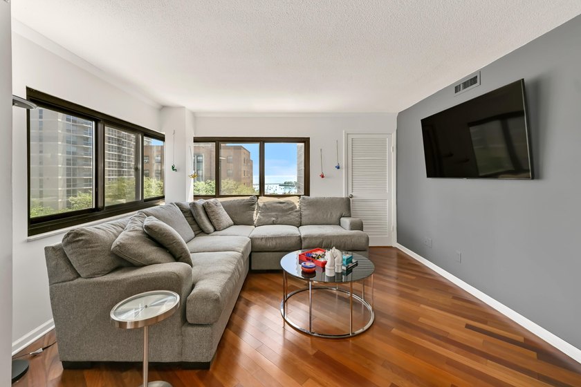Experience elevated city living in this beautifully maintained - photo 7