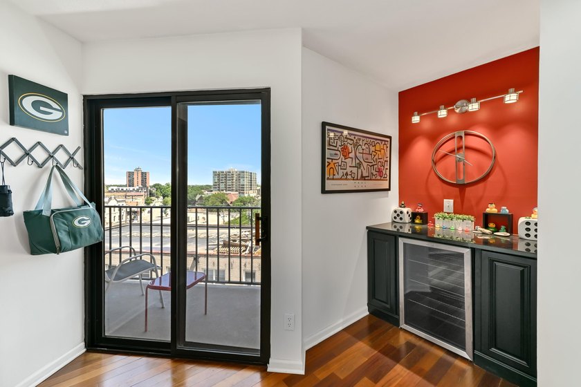 Experience elevated city living in this beautifully maintained - photo 8