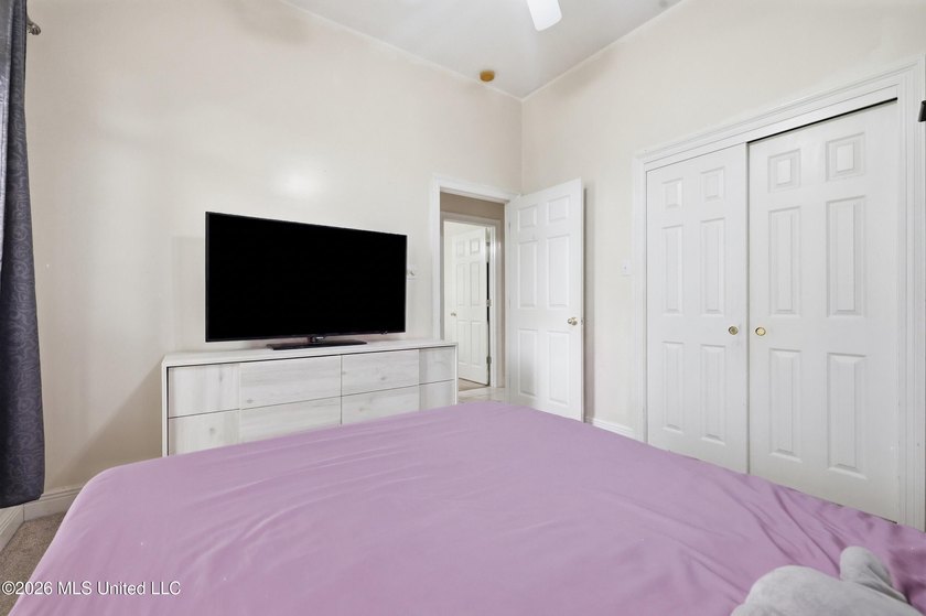 Welcome to this spacious 5-bedroom, 3.5 bath two story brick - photo 25