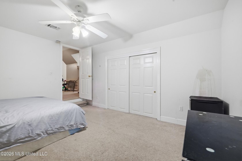 Welcome to this spacious 5-bedroom, 3.5 bath two story brick - photo 35